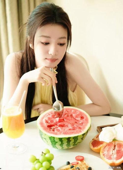 王楚然娱乐吃瓜是真的吗,真相揭秘还是网络谣言？